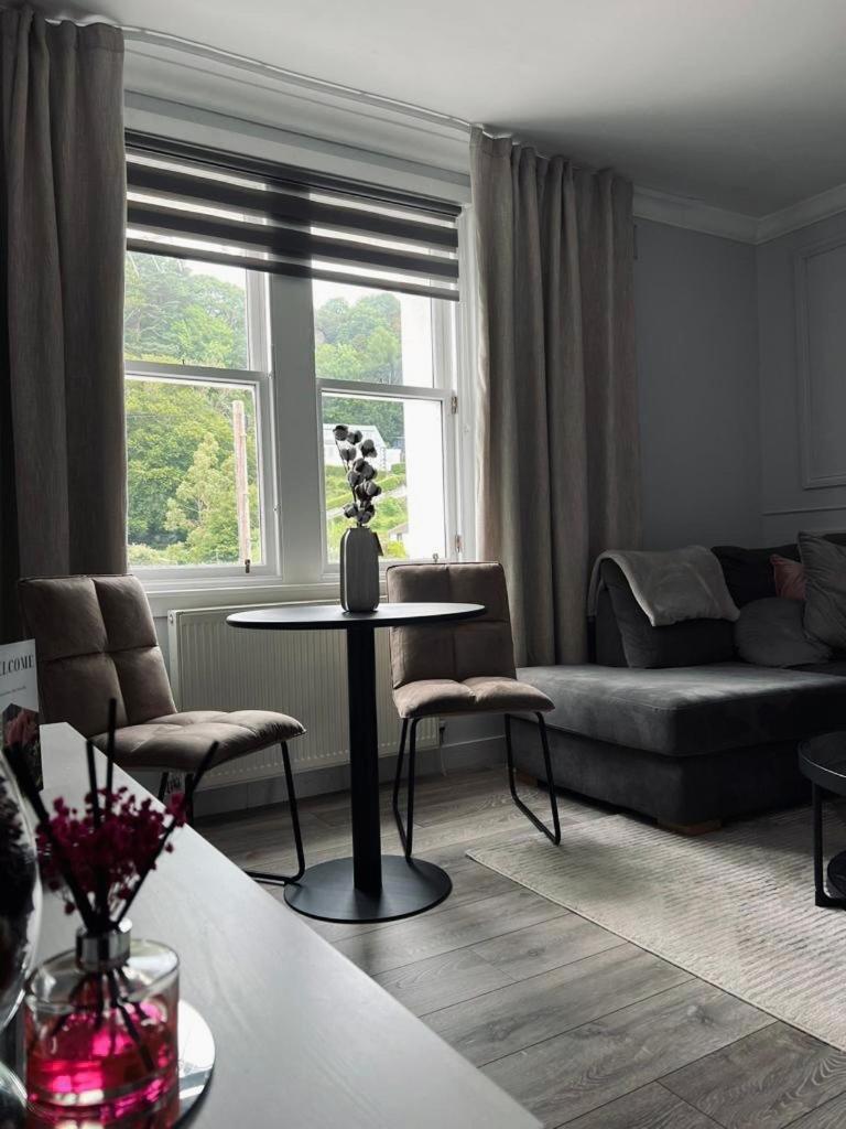 Modern 2-Bed Flat In Town Centre Apartamento Oban Exterior foto